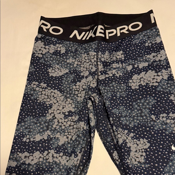 Nike Pants - Nike Pro Dri Fit Navy and White Patterned Leggings